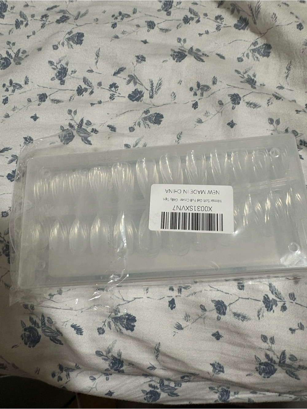 MISSSIX Soft Gel Nail Tips - Medium Almond - Never Touched - Picture 2 of 3